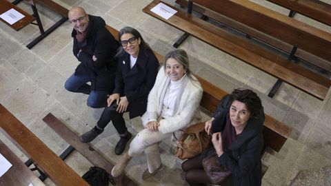 Los cuatro concejales expulsados, en un acto en Bonaval el mes pasado