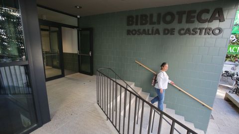 Instalaci�ns da biblioteca municipal na r�a Castelao