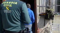 El detenido en Tapia de Casariego por la Guardia Civil por trfico de drogas.