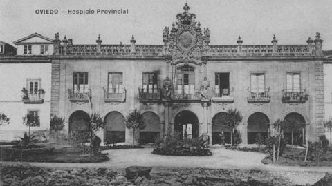 El actual Hotel Reconquista, en Oviedo, antiguamente era el hospicio provincial. As era el aspecto que tena hace dcadas