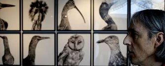 Manuel Vilari�o inaugur� la semana pasada la exposici�n �Mitolog�as� en el MAC y tiene otra muestra abierta en el antiguo edificio de Tabacalera, en Madrid.