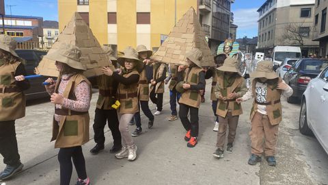 Desfile de los pequeos de Trives 