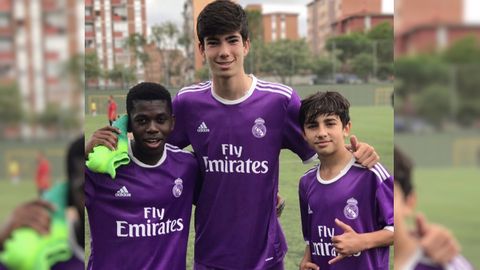 Zidane y Yeremay, con Pedro Lubamba, durante la etapa de ambos en las categorías inferiores del Real Madrid.