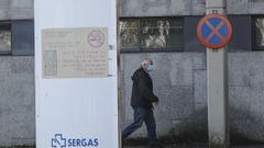 Acceso a la zona de consultas y plantas del hospital Montecelo, en Pontevedra