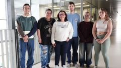 Alejandro D�az L�pez, Ant�a Gonz�lez Vila, Olga Barca-Mayo, V�ctor Pardo Garc�a y Bel�n Fern�ndez Rodr�guez (de izquierda a derecha) integran el grupo de investigaci�n Gliatime de la USC junto a Mar�a Luengo Mateos, Ali Mohammad Ibrahim Alasoufi y Hugo L�pez Goldar