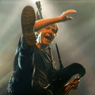 Budi�o hizo vibrar a los asistentes a su concierto. 