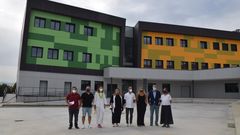 La consejera de Educaci�n, Lydia Espina, y el alcalde de Siero, �ngel Garc�a, en el IES La Fresneda, en una imagen de archivo