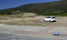 Los movimientos de tierras en el pol�gono de Cee anticipan lo que ser�n las nuevas instalaciones. 