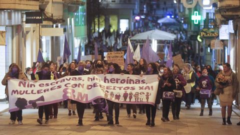  Nin escravas, nin heronas, mulleres con dereitos xa!  es el lema de este ao de la plataforma Galegas8M