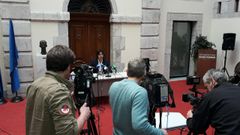 Comparecencia del alcalde de Llanes Enrique Riestra por la noticia de la detenci�n de los autores del asesinato de Javier Ardines