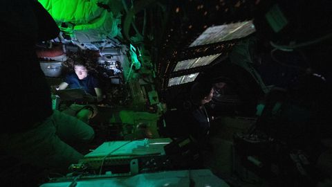 Im�genes publicadas por la NASA desde la nave Artemis 2