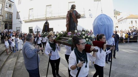 SEMANA SANTA,PROCESION Y REPRESENTACION DE LA ANUNCIACION DE LA PALOMITA EN MUROS