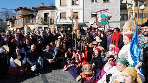 El presidente del Principado de Asturias, Adri�n Barb�n, en Santuyano/San Juli�n (Bimenes) en la celebraci�n del �Domingu de sidros y comedies�