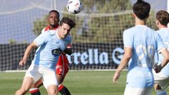 El jugador del Celta Fortuna Quique Ribes, en el amistoso ante el Sporting de Gij�n.