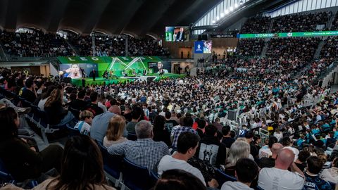 Acto de Leo Messi en el Palacio de los Deportes de Oviedo