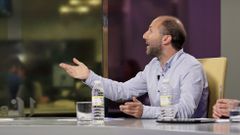 Entrevista en �V�a V� a Gonzalo J�come, l�der de Democracia Ourensana