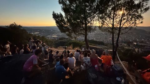 As� anocheci� Ourense en el momento central del eclipse