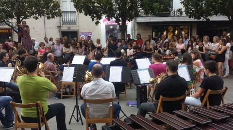 El conservatorio suele terminar el curso con conciertos al aire libre en el centro de Monforte