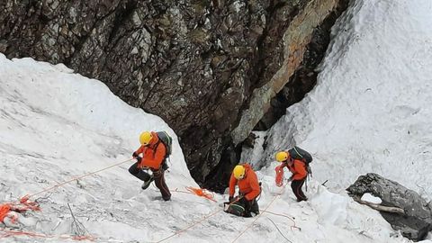 Localizado el cuerpo del trabajador que arrastr� un alud de nieve en Asturias el pasado 1 de enero