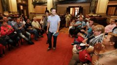 Claudia Delso y Xulio Ferreiro en la reuni�n con los representantes vecinales 