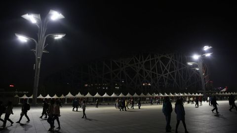 El Estadio Nacional de Pekn durate el apagado de las luces