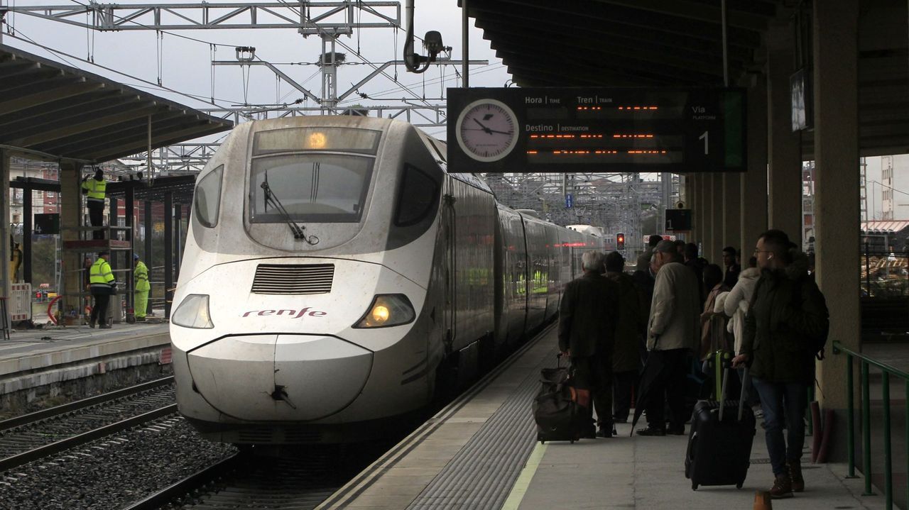 El Alvia entre Barcelona y Vigo sigue batiendo récords de retraso: más de 250 minutos