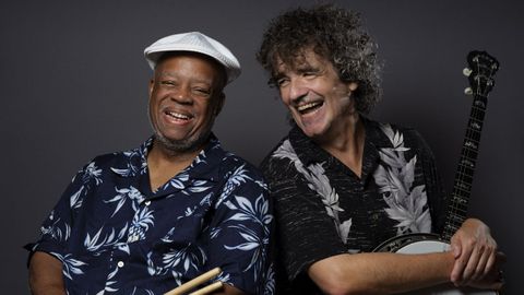 El gallego Carlos Childe junto al batería de Nueva Orleans Joe Lastie.