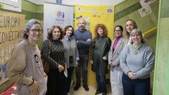 Membros da EEI San Roque, de Viveiro, explicaron o proxecto a representantes do Ministerio e a Conseller�a de Educaci�n