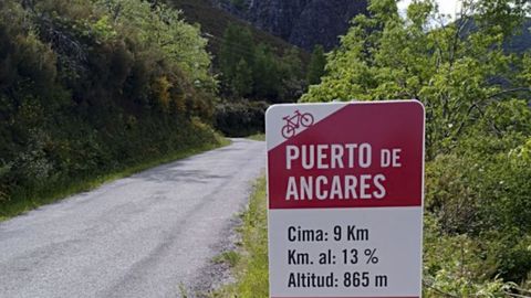 Rutas ciclistas por las montaas de Lugo, con altimetras