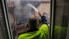 El fuego calcin� el piso superior de la vivienda