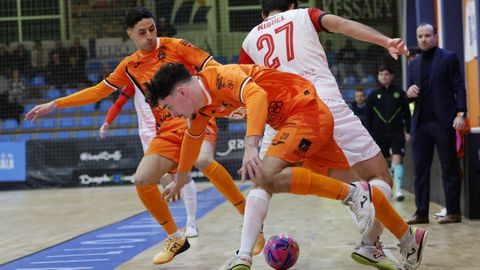 Izan y Raid, durante la visita del Legan&eacute;s al Vista Alegre.