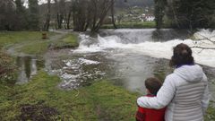 As� iba este martes el r�o Belelle, despu�s de que el lunes por la tarde la subida del caudal causase inundaciones.
