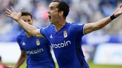 Linares celebra uno de los goles que marc� ante el Tenerife