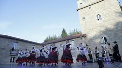 Actuaci�n del Ballet Rey de Viana en Boiro
