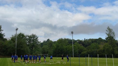 Los jugadores del Oviedo, en El Requex�n