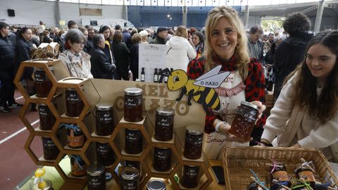 Los puestos de miel son habituales cada 1 de noviembre en Monterroso.