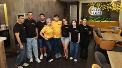 Beba y Jean llevaban a�os so�ando con montar en el centro de A Coru�a un restaurante de cocina venezolana aut�ntica, tras triunfar en O Burgo, y ayer abrieron Chemex en la calle Orquesta Sinf�nica de Galicia. 