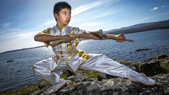 Erik Mart�n, rianxeiro de 13 a�os, es el integrante m�s joven de la selecci�n espa�ola de wushu