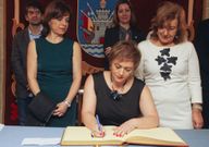 Mar�a Jos� G.M. firm� en el libro de oro. 