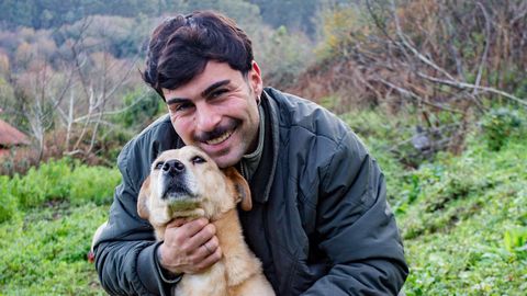 Hugo P�rez co seu can