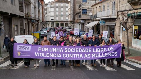 Manifestaci�n por el 25N de Xinzo de Limia. 