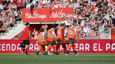 Derbi asturiano entre el Real Sporting de Gijon y el Real Oviedo en El Molin�n