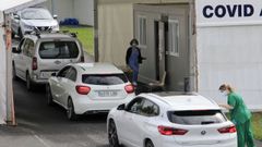 Vuelven las colas al Hospital Lucus Augusti para realizar pruebas r�pidas de detecci�n de coronavirus