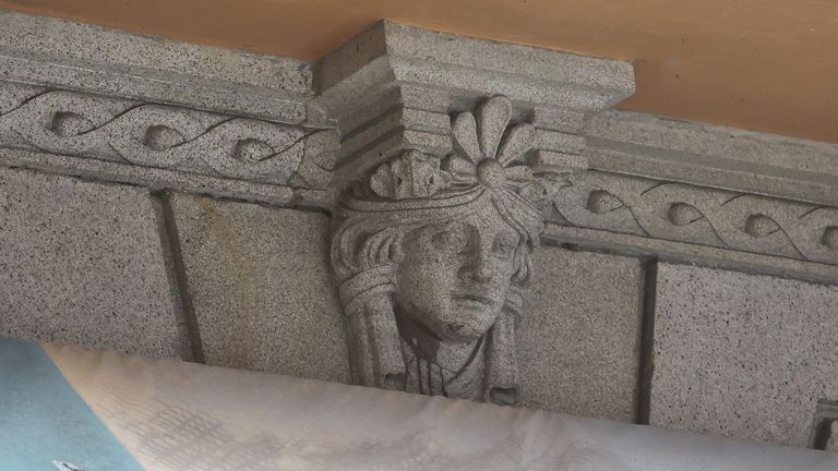 Calle Real, n�mero 100 ( Casino Ferrolano )