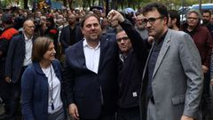 Llu�s Salvad� a la derecha, junto a Carme Forcadell, Oriol Junqueras y el conseller de Econom�a, Josep Maria Jove