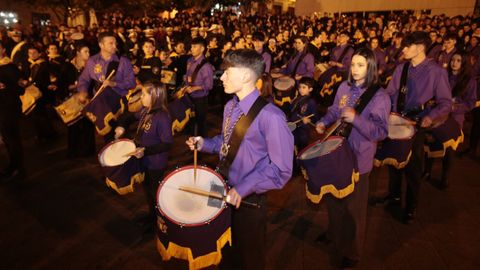 Más de trescientos músicos atronarán con sus tambores este lunes la Praza Maior de Viveiro