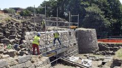 Vistas da escavaci�n do castelo de Rocha Forte, en Santiago