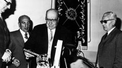 No centro, Ram�n Otero Pedrayo