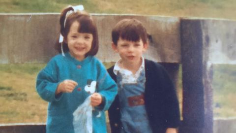 Otra imagen de Olaya Su�rez con su primo Enol