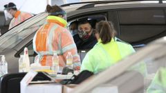 Toma de muestras en el cribado masivo del municipio de Nar�n